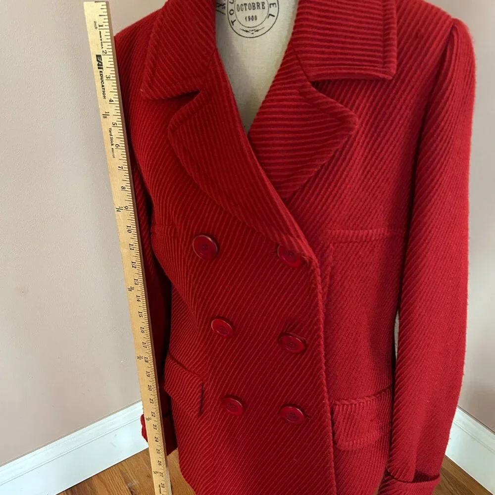 Red Coat - Picture 4 of 8